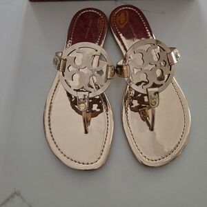 NWT Tory Burch Rose Gold Mirror Metallic Sandals